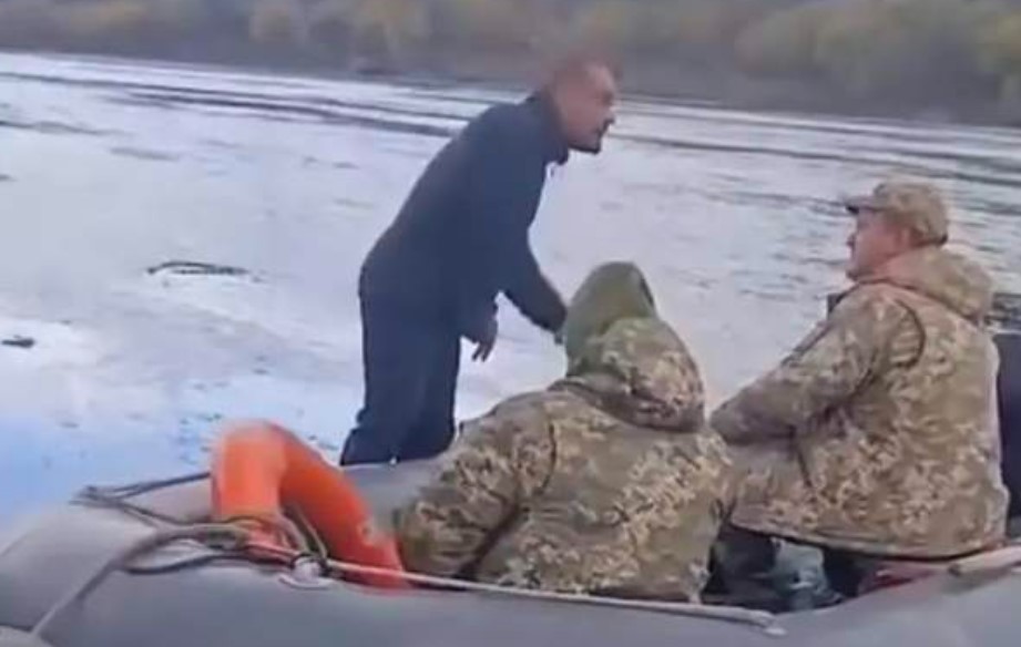 Молдова повернула затриманих на Дністрі двох українських прикордонників: ДПСУ проводить службове розслідування Молдова повернула затриманих на Дністрі двох українських прикордонників: ДПСУ проводить службове розслідування